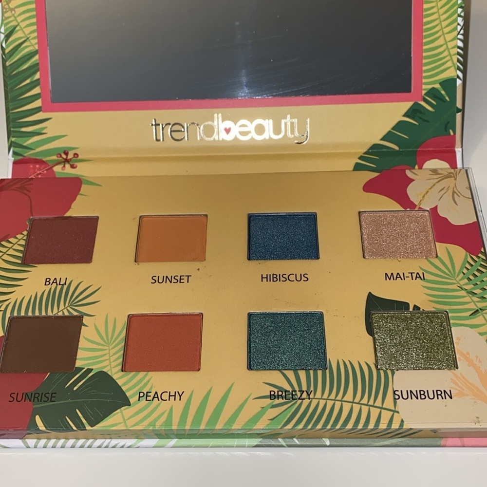 Trend Beauty 8 Color Eyeshadow Summer Vibes Eyeshadow Palette